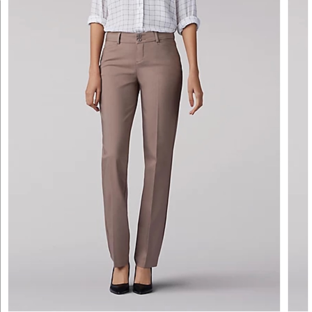 Lee straight leg regular fit mid rise khaki NWOT